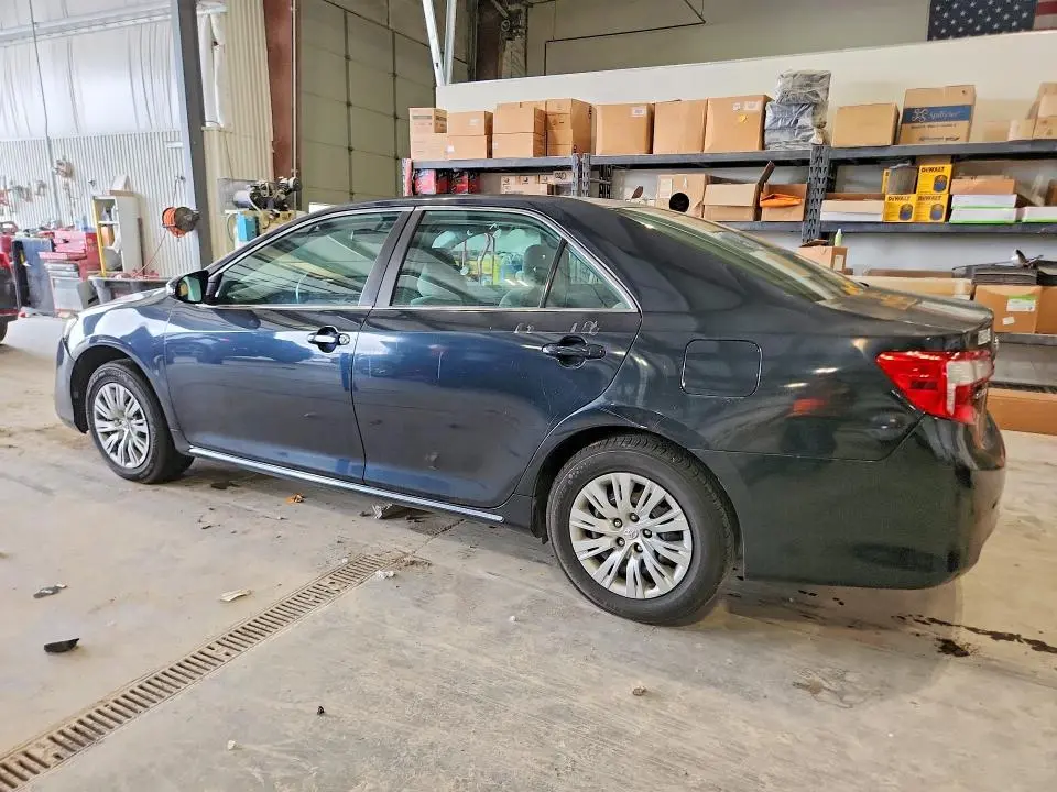 2012 TOYOTA CAMRY LE  