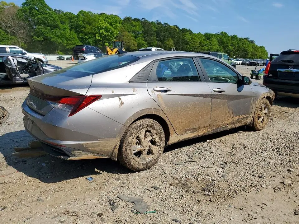 2023 HYUNDAI ELANTRA SE  