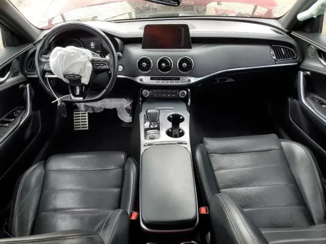 2018 KIA STINGER GT2  