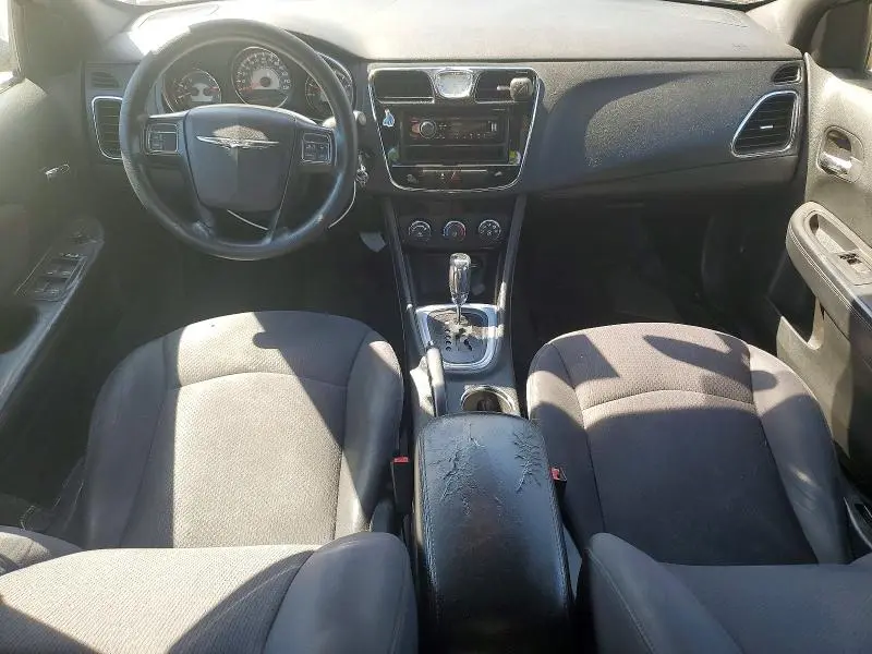 2014 CHRYSLER 200 LX  