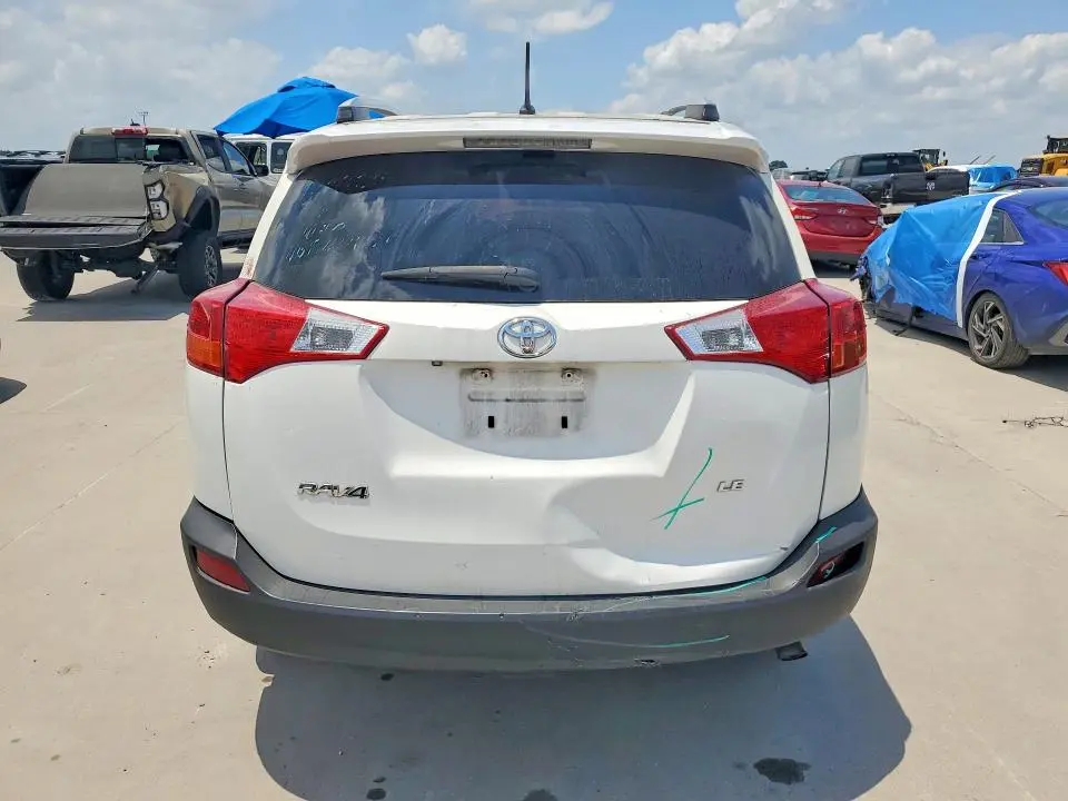 2014 TOYOTA RAV4 LE  