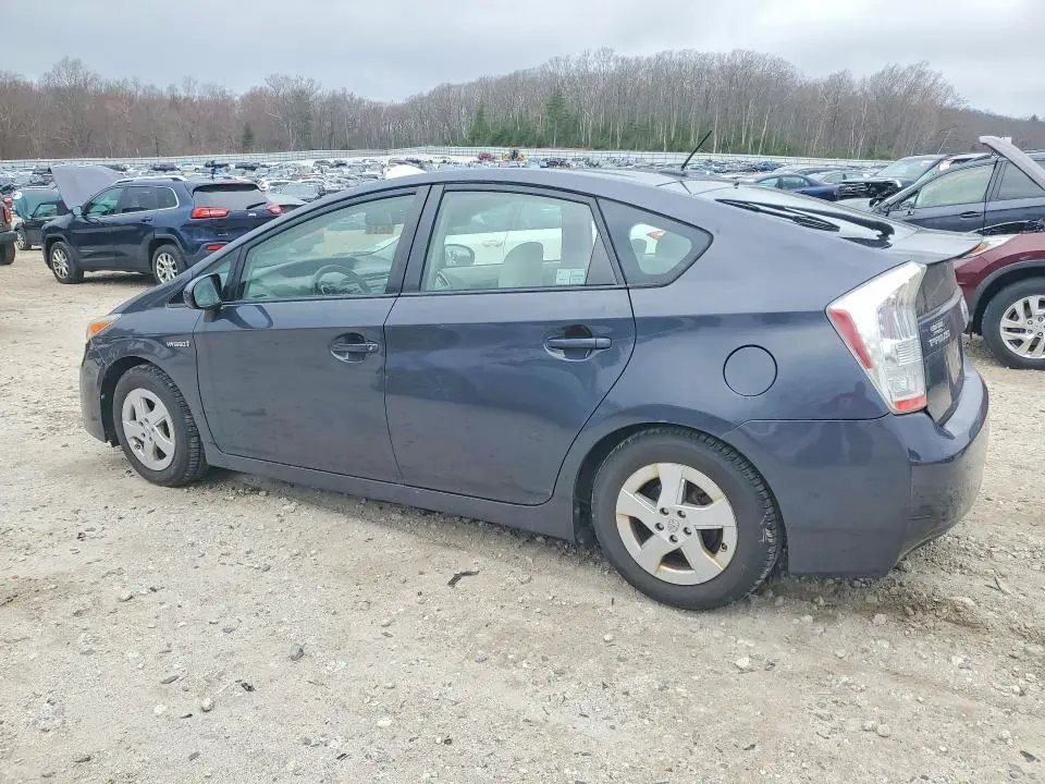 2011 TOYOTA PRIUS TWO  