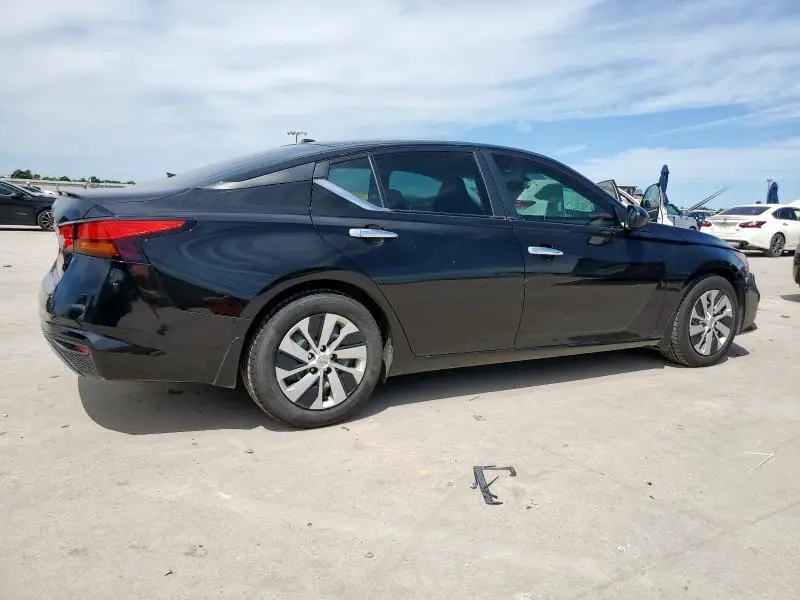 2019 NISSAN ALTIMA S  