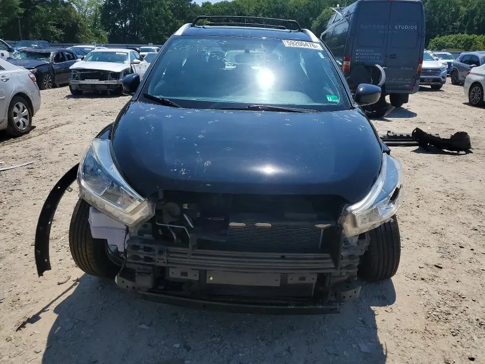 2019 NISSAN KICKS SV  
