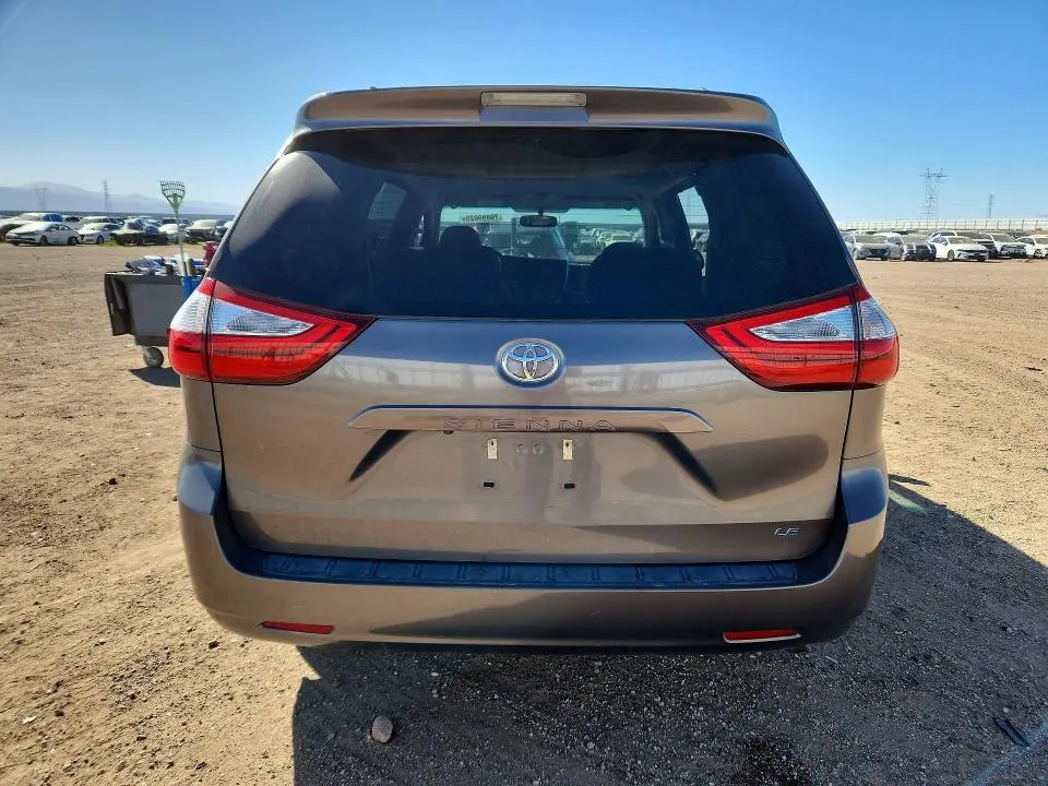 2017 TOYOTA SIENNA LE 8-PASSENGER  