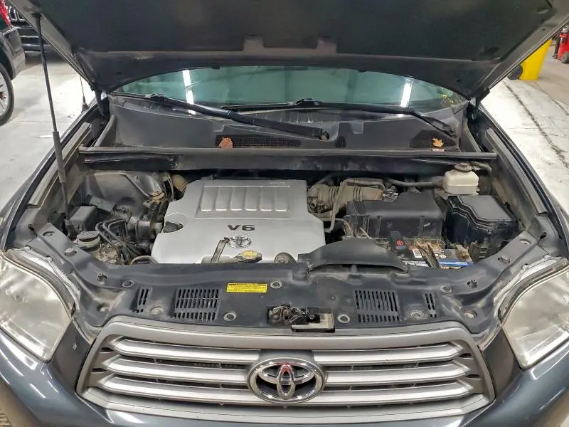 2010 TOYOTA HIGHLANDER   