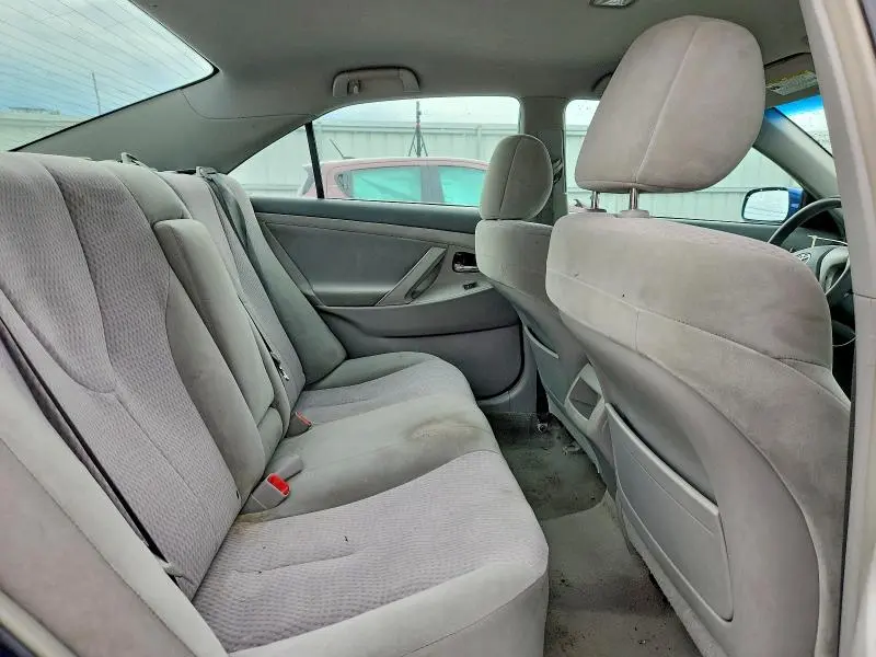 2011 TOYOTA CAMRY LE  