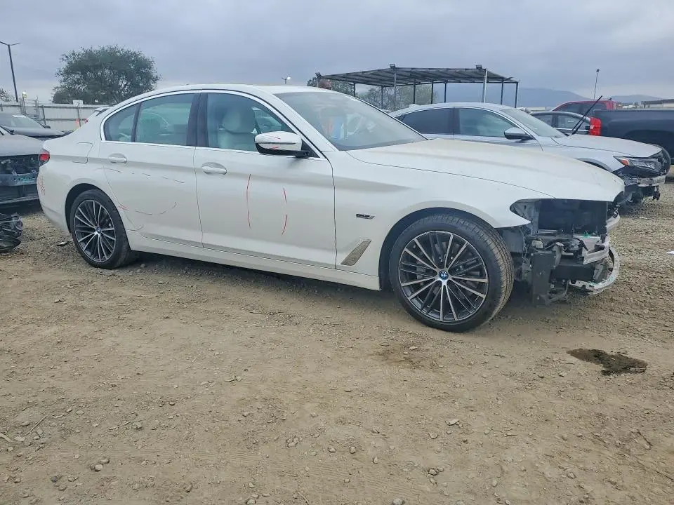 2022 BMW 530E   