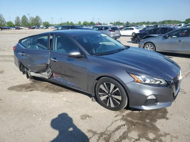 2022 NISSAN ALTIMA SV  