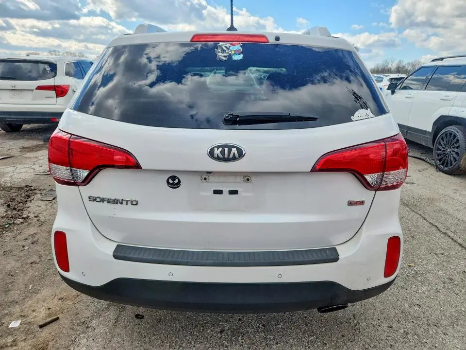2014 KIA SORENTO LX  