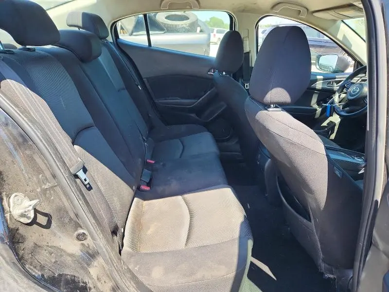 2018 MAZDA 3   