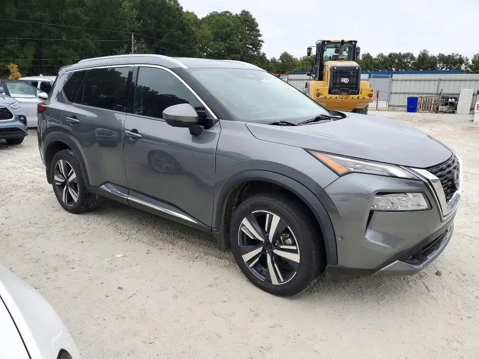 2022 NISSAN ROGUE SL  