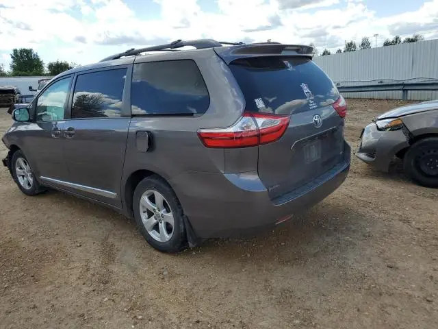 2017 TOYOTA SIENNA LE  