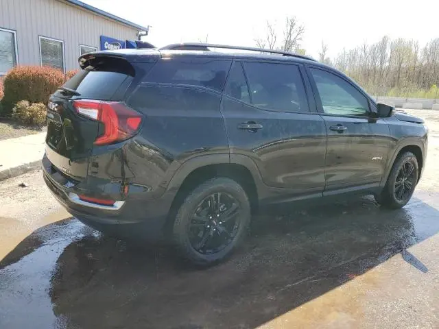 2022 GMC TERRAIN AT4  