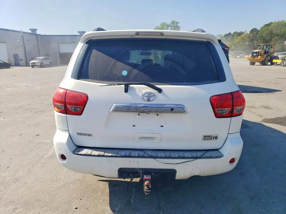 2010 TOYOTA SEQUOIA LIMITED  