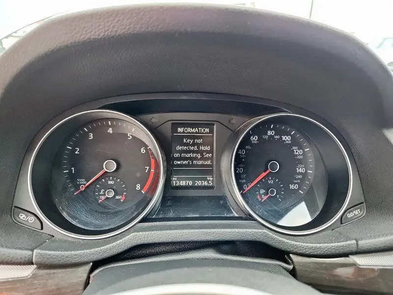 2017 VOLKSWAGEN PASSAT SE  