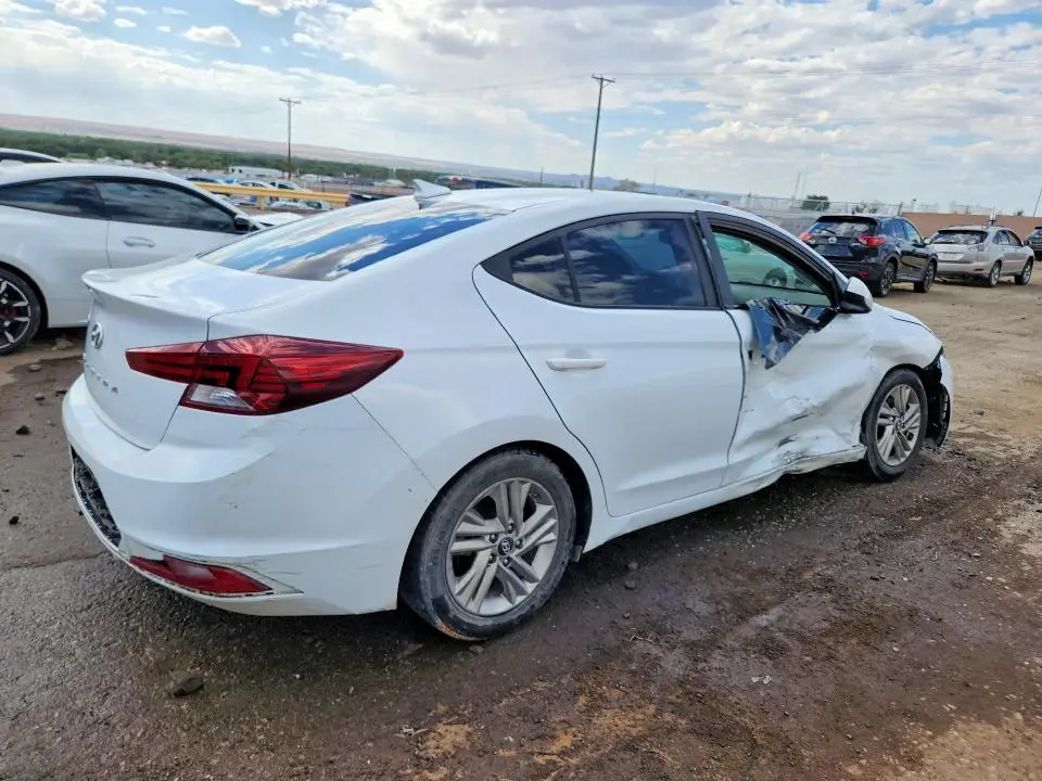 2019 HYUNDAI ELANTRA SEL  