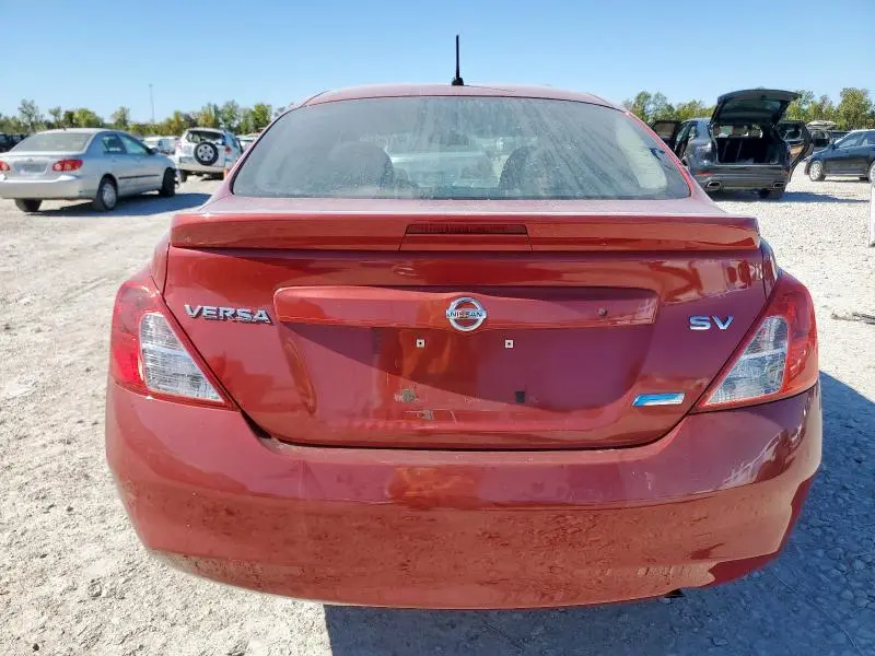 2013 NISSAN VERSA S  