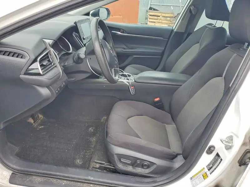 2021 TOYOTA CAMRY LE  