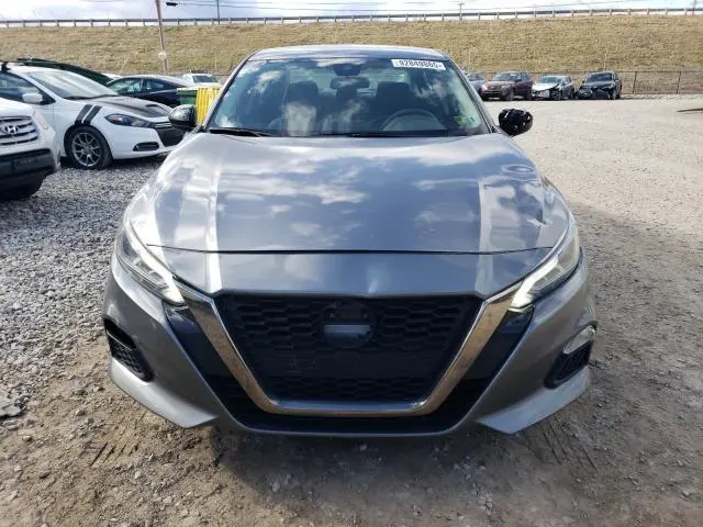 2022 NISSAN ALTIMA SR  