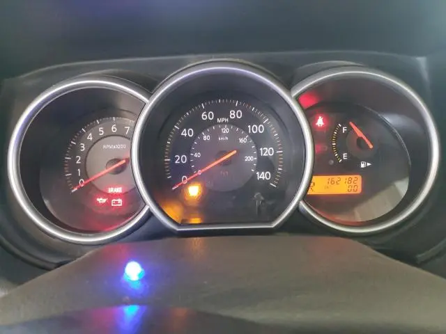 2011 NISSAN VERSA S  