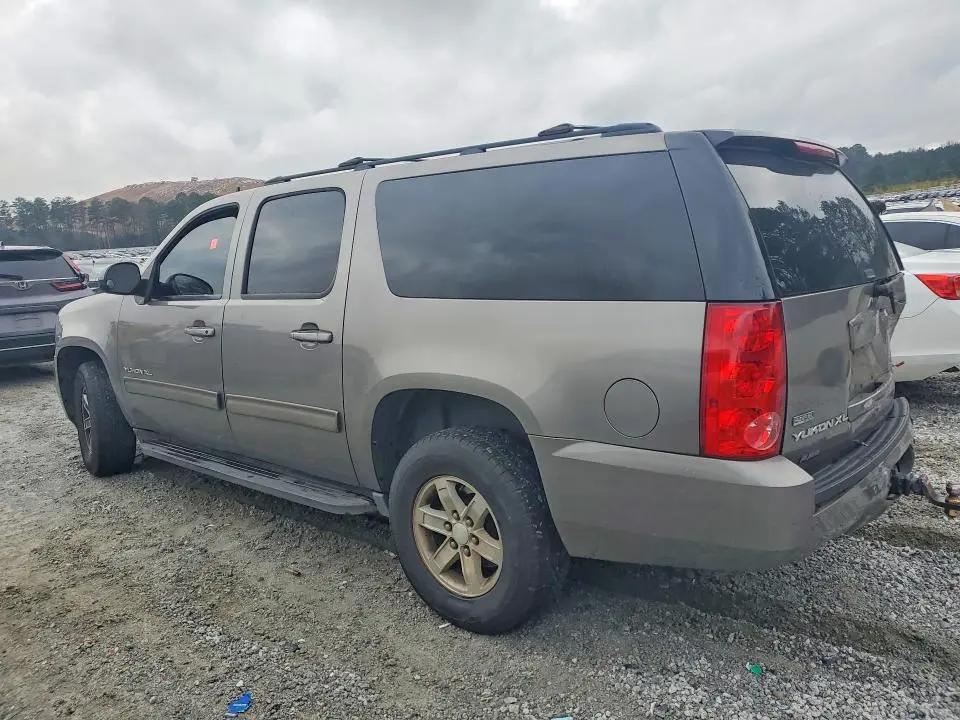 2012 GMC YUKON XL C1500 SLE  