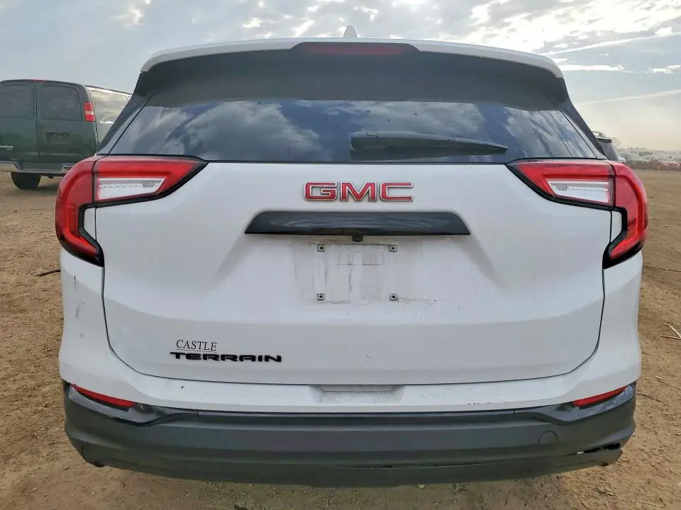 2022 GMC TERRAIN SLE  