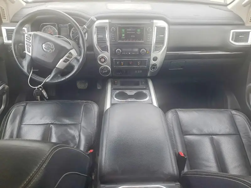2019 NISSAN TITAN SV  