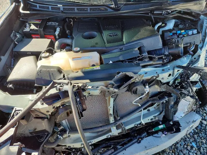 2022 TOYOTA TUNDRA SR5  