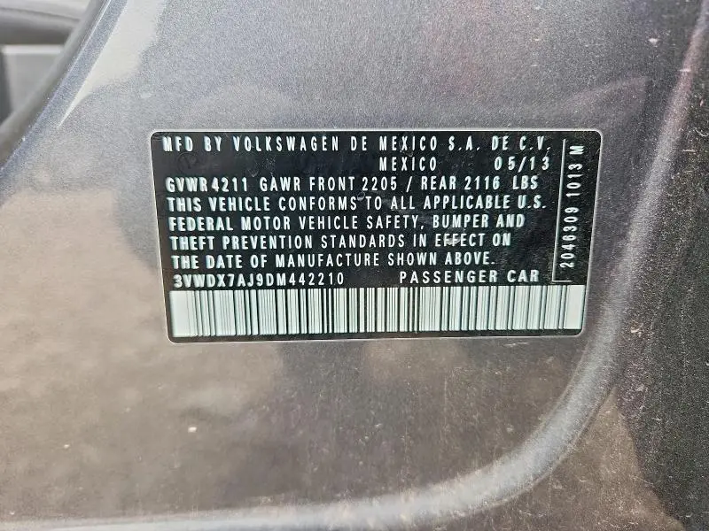 2013 VOLKSWAGEN JETTA SE  