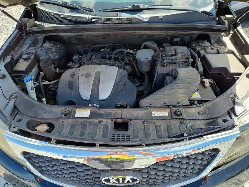2012 KIA SORENTO LX  