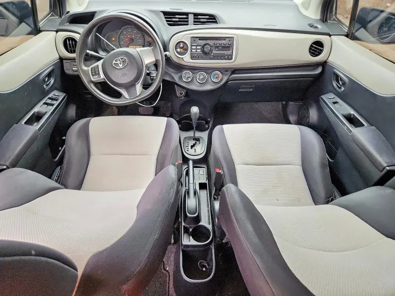 2013 TOYOTA YARIS 5-DOOR LE  