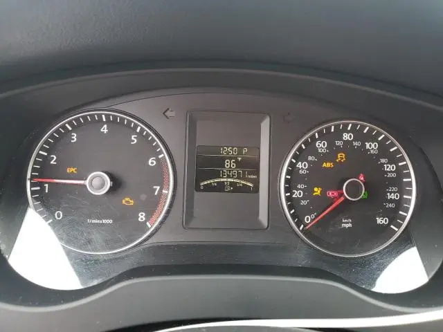 2013 VOLKSWAGEN JETTA SE  