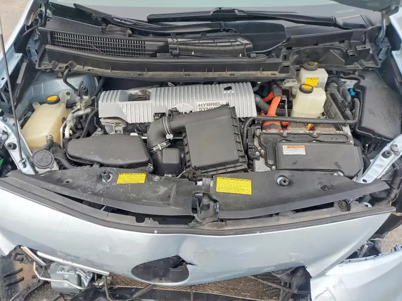 2013 TOYOTA PRIUS V THREE  