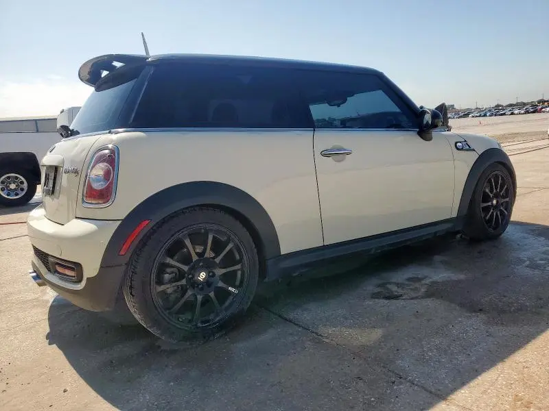 2013 MINI COOPER S  