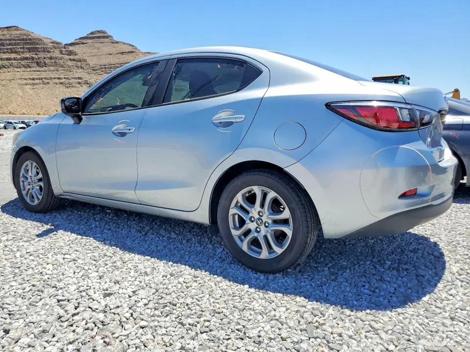2018 TOYOTA YARIS IA BASE  