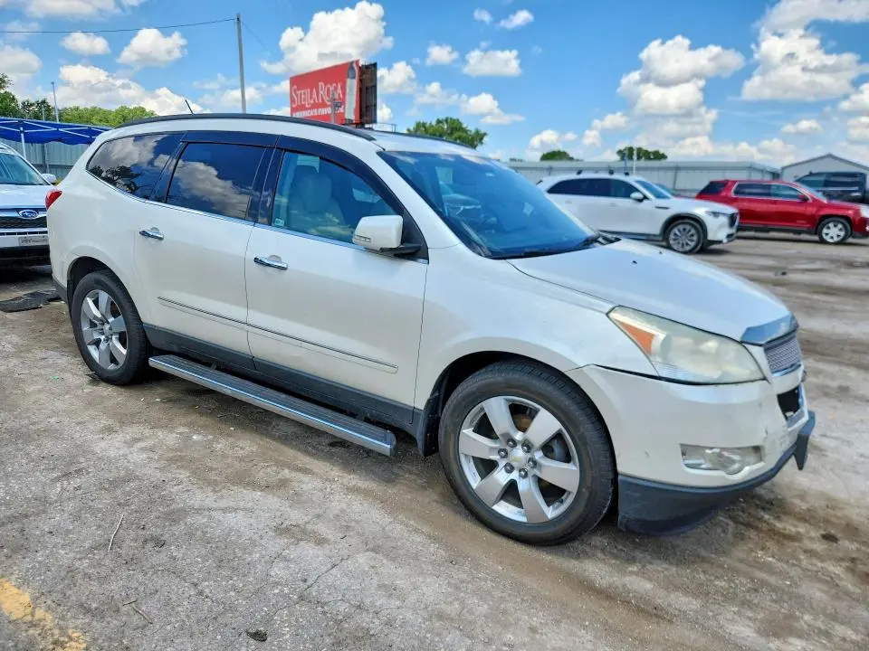 2011 CHEVROLET TRAVERSE LTZ  