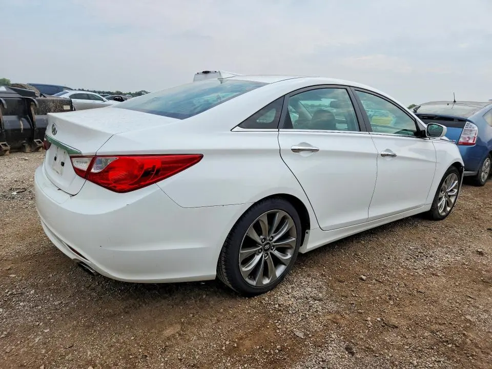 2013 HYUNDAI SONATA SE  