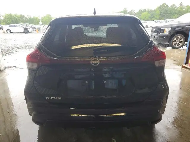 2023 NISSAN KICKS S  