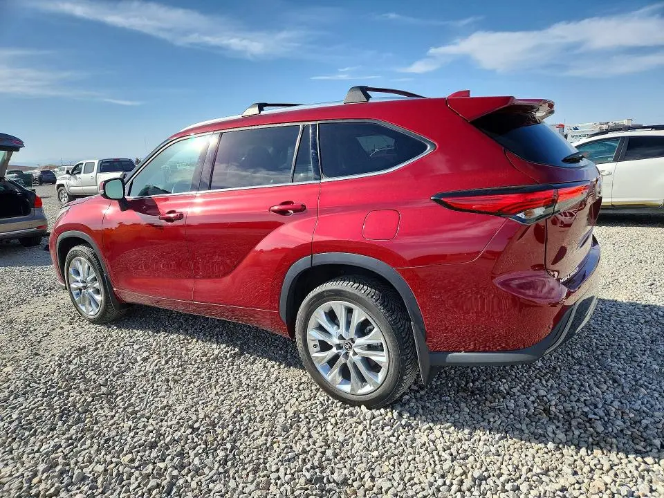 2022 TOYOTA HIGHLANDER LIMITED  