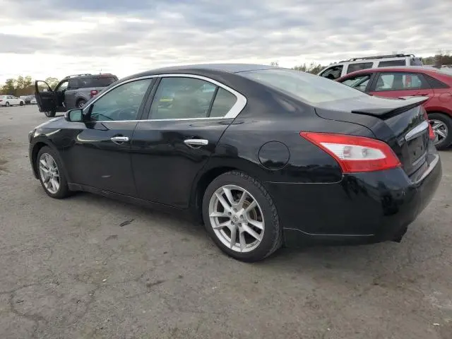 2011 NISSAN MAXIMA S  