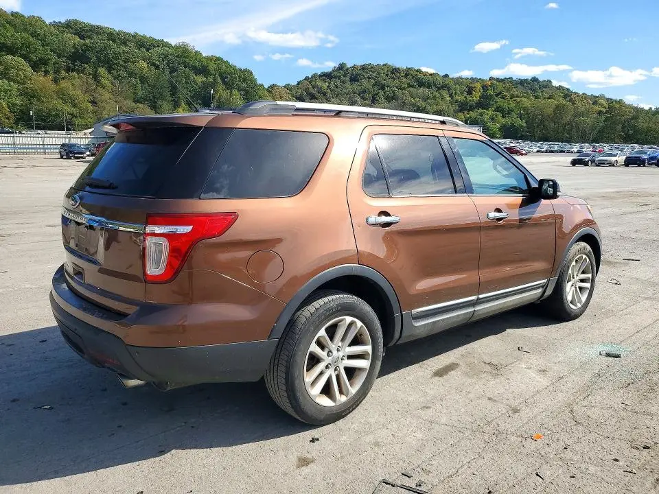 2011 FORD EXPLORER XLT  