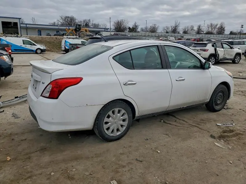 2019 NISSAN VERSA S  