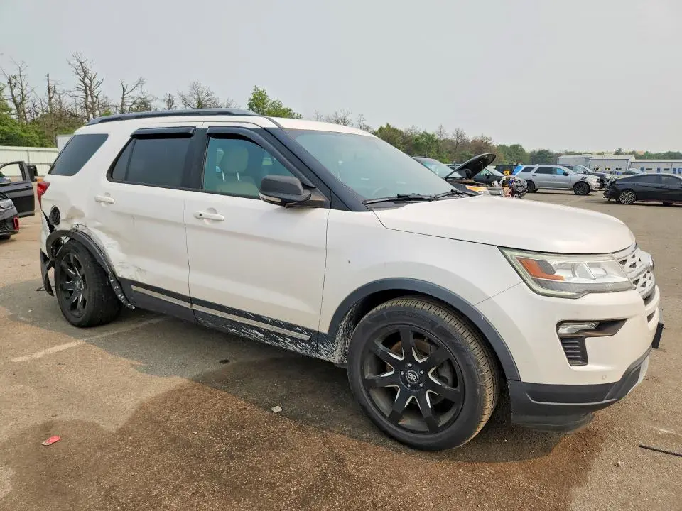 2019 FORD EXPLORER XLT  