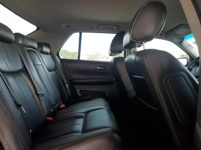 2010 CADILLAC DTS   