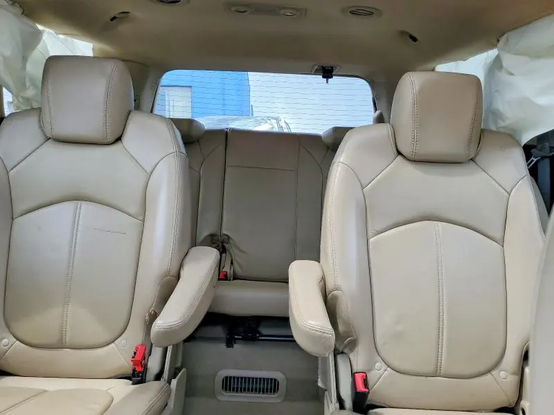 2010 GMC ACADIA SLT-2  