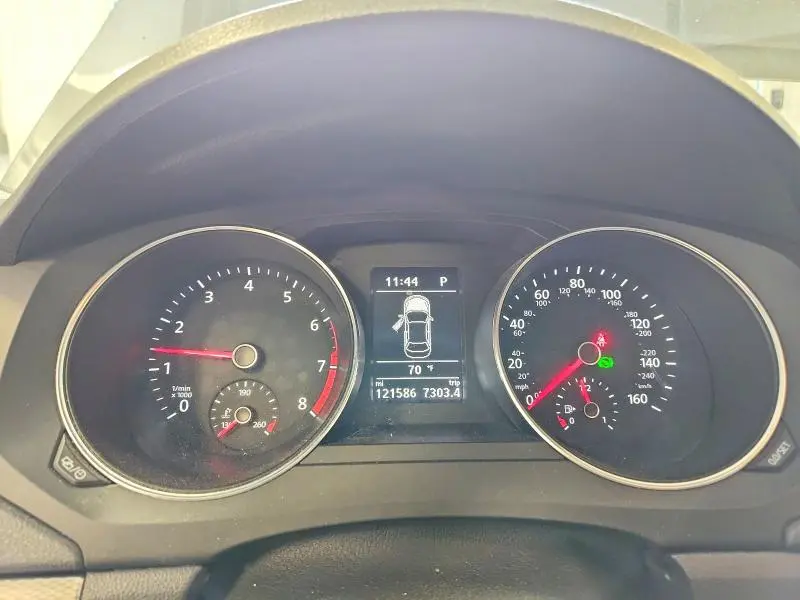 2018 VOLKSWAGEN JETTA SE  