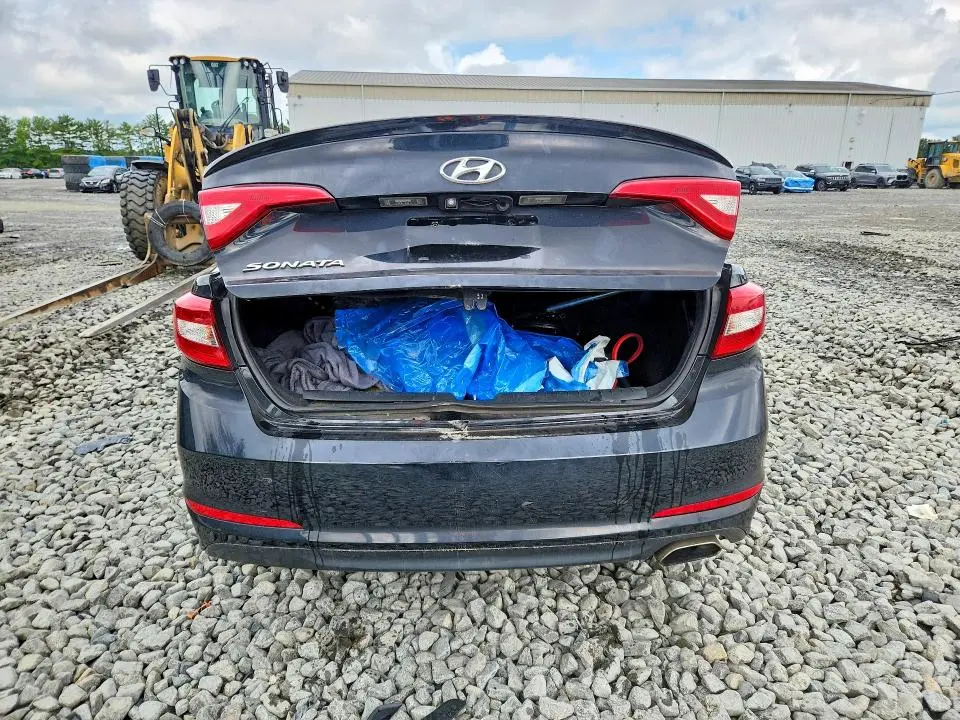 2017 HYUNDAI SONATA SE  