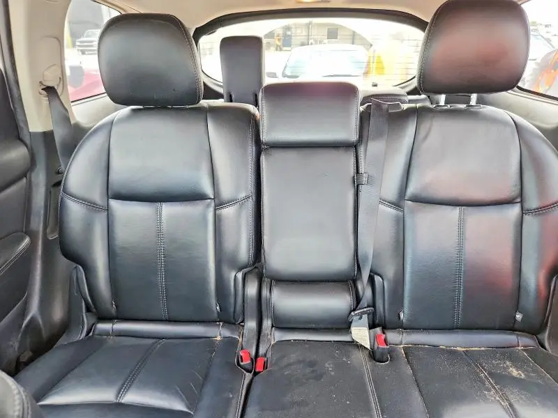 2016 NISSAN PATHFINDER SL  