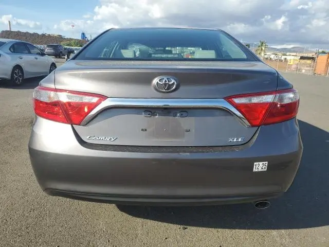 2015 TOYOTA CAMRY LE  